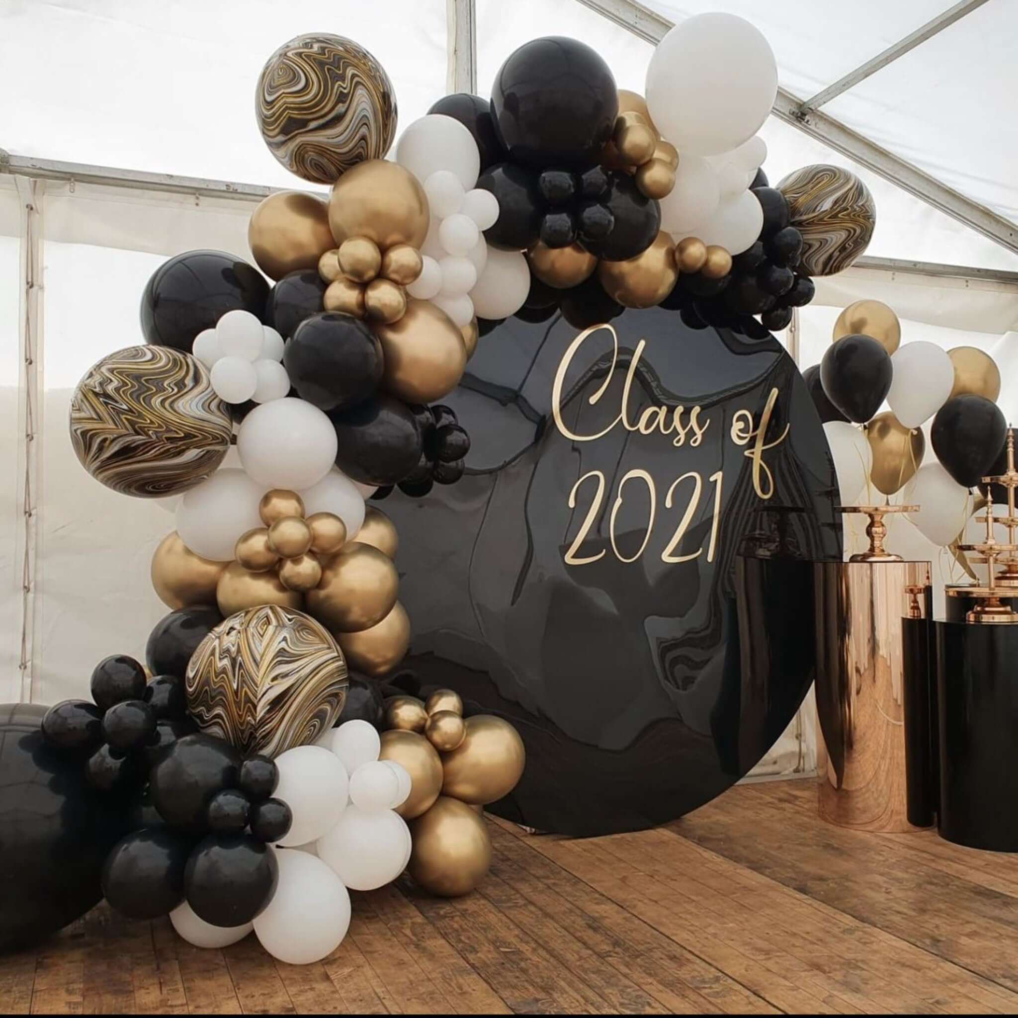 GRADUATION DECORE