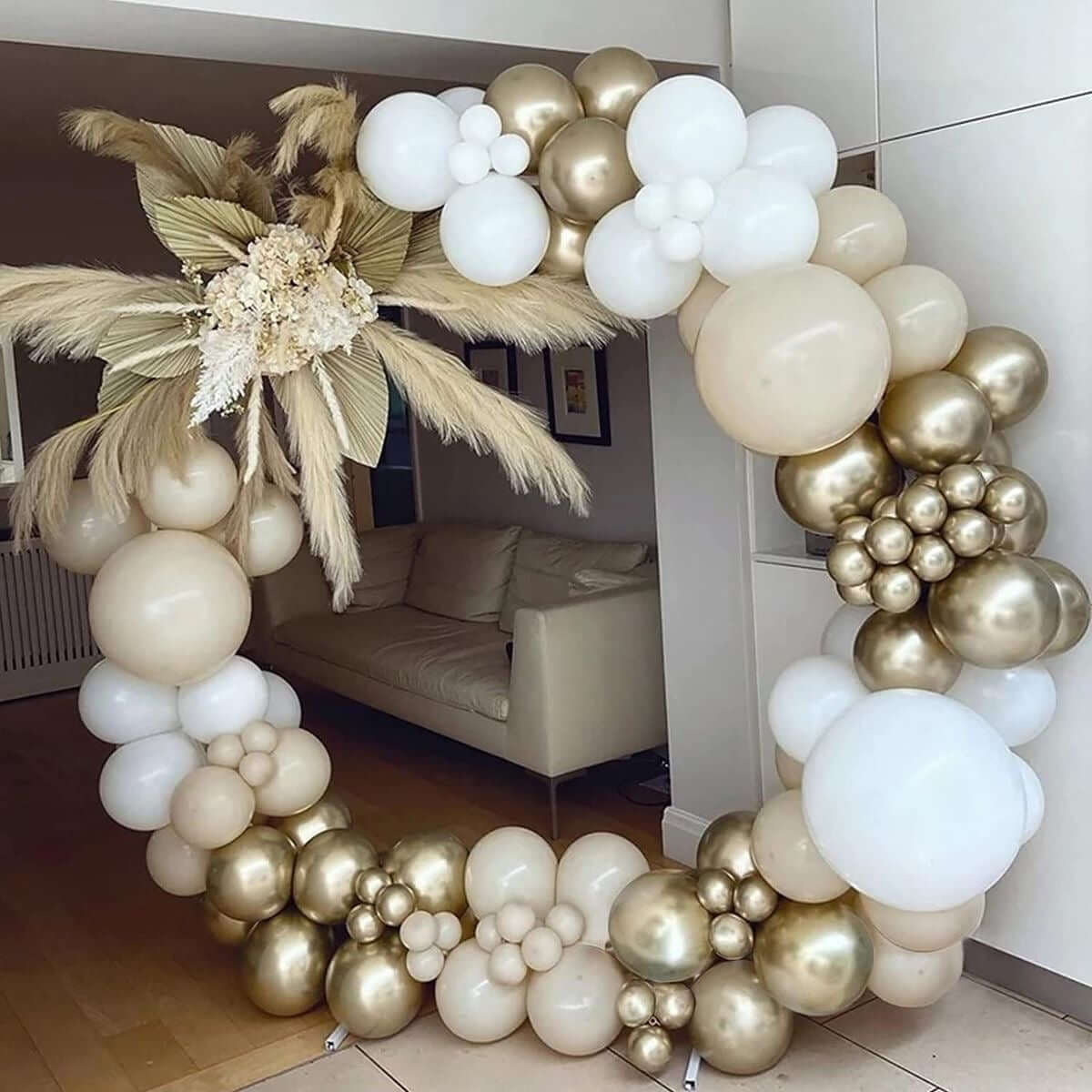 GOLD AND WHITE ARJ