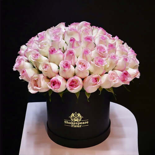 صندوق من الورود الوردية ذات الظل المزدوج